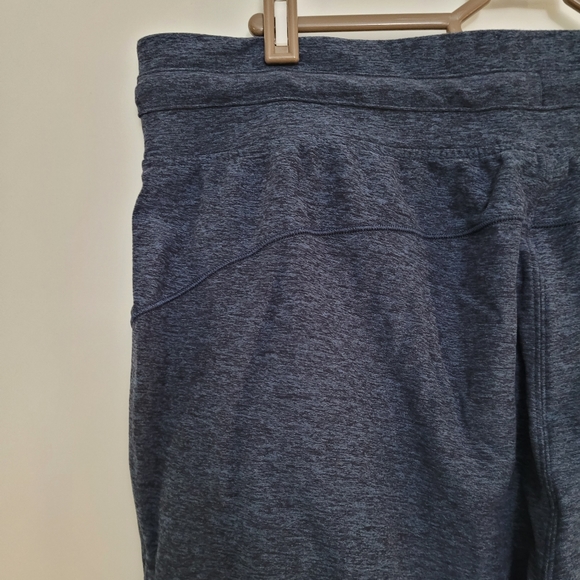 Lululemon Ready to Rulu Crop Jogger Pants Size 12 - Picture 3 of 4